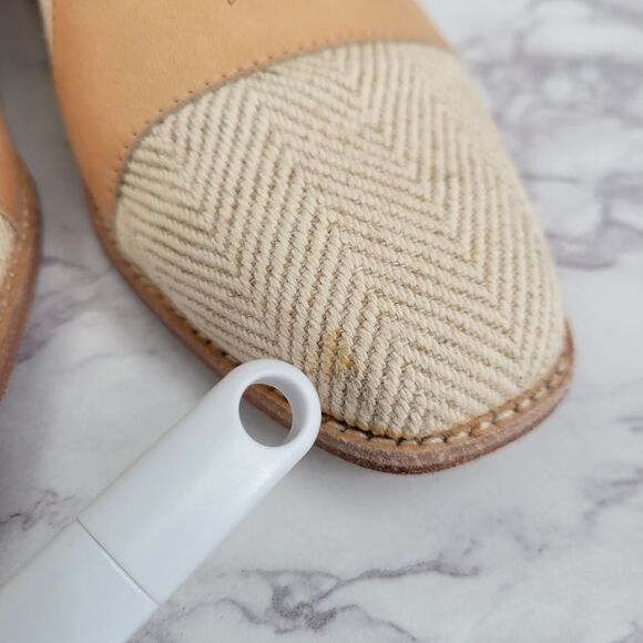 Liz Claiborne Vintage Beige Woven and Tan Leather Flats Loafers Shoes Preppy - Picture 3 of 12